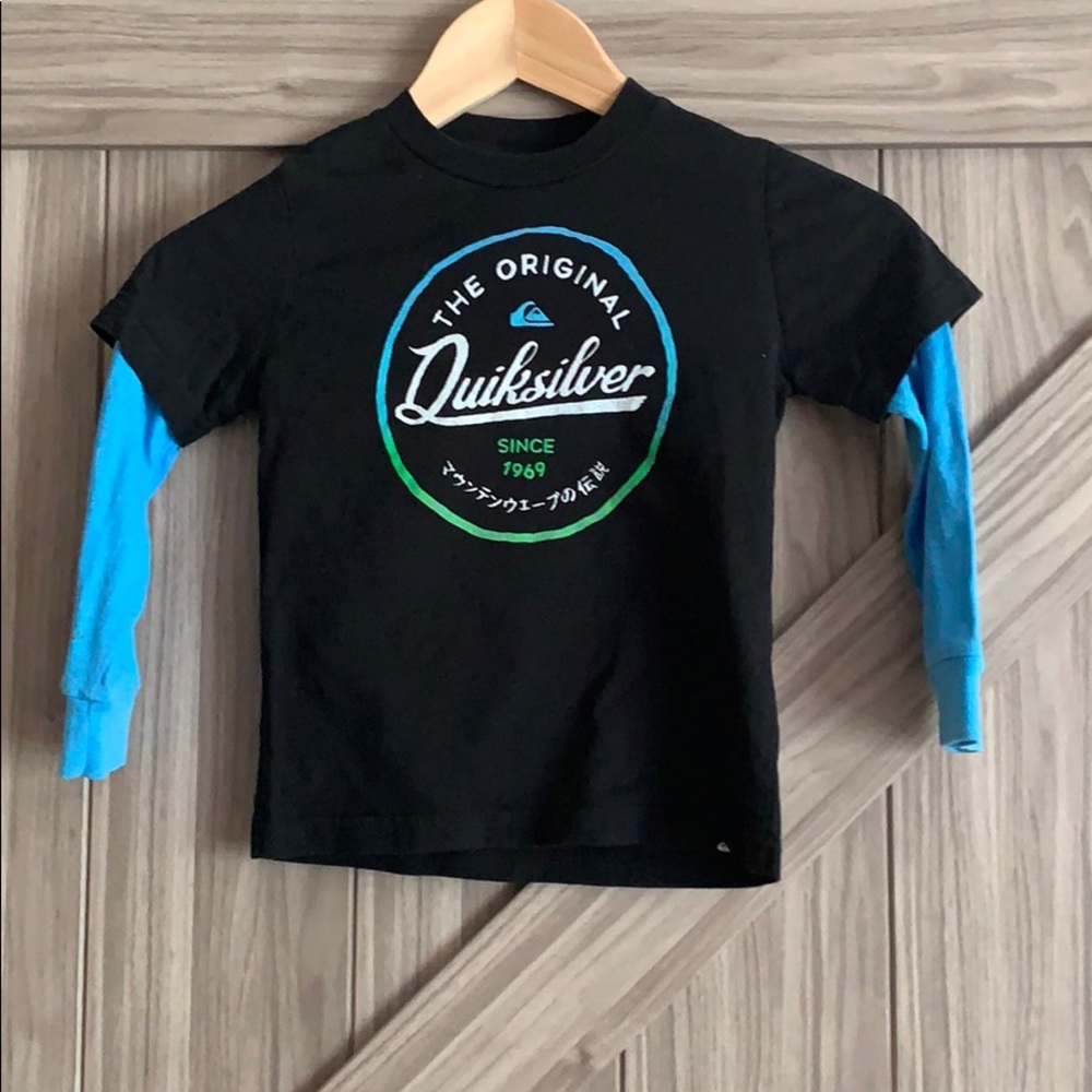 Quiksilver long sleeve tee size 5